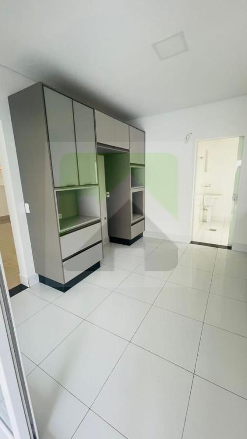 Sobrado à venda com 3 quartos, 334m² - Foto 20