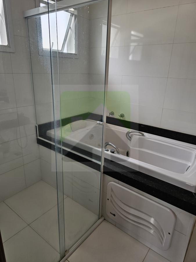 Sobrado à venda com 4 quartos, 300m² - Foto 40