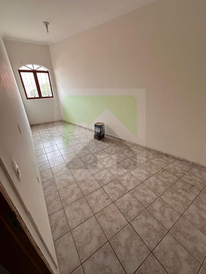 Casa à venda com 3 quartos, 319m² - Foto 9