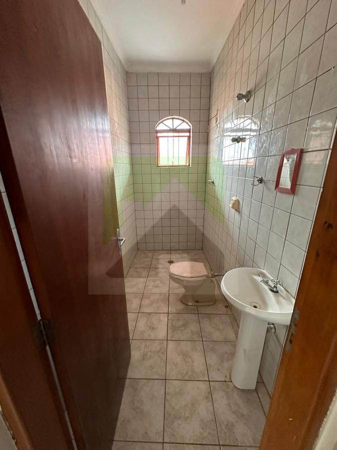 Casa à venda com 3 quartos, 319m² - Foto 15