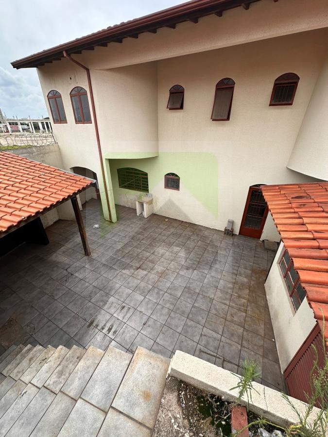 Casa à venda com 3 quartos, 319m² - Foto 20