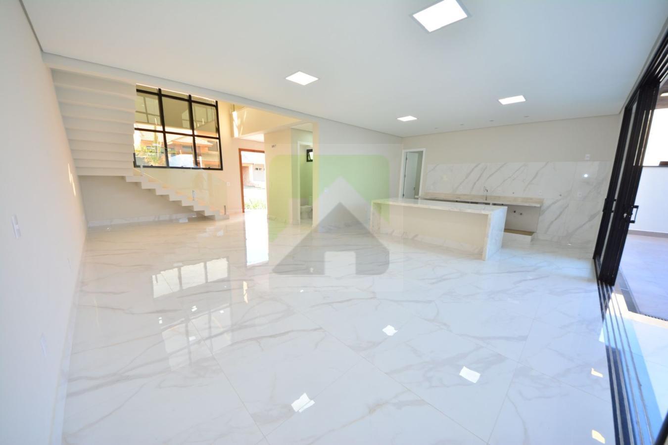 Sobrado à venda com 3 quartos, 300m² - Foto 17