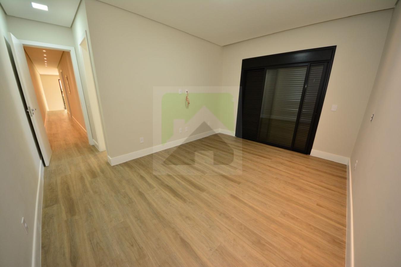 Sobrado à venda com 3 quartos, 300m² - Foto 19