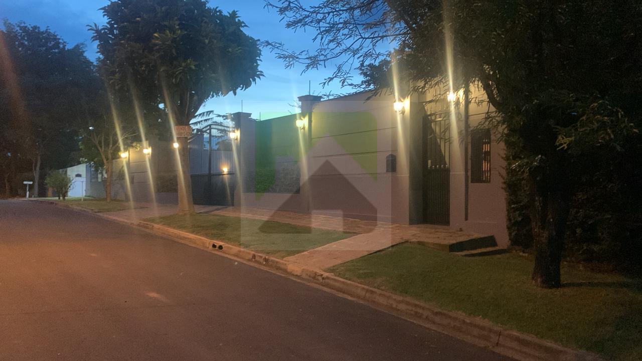 Chácara à venda com 7 quartos, 1000m² - Foto 31