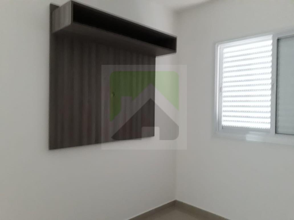 Apartamento à venda com 2 quartos, 84m² - Foto 2