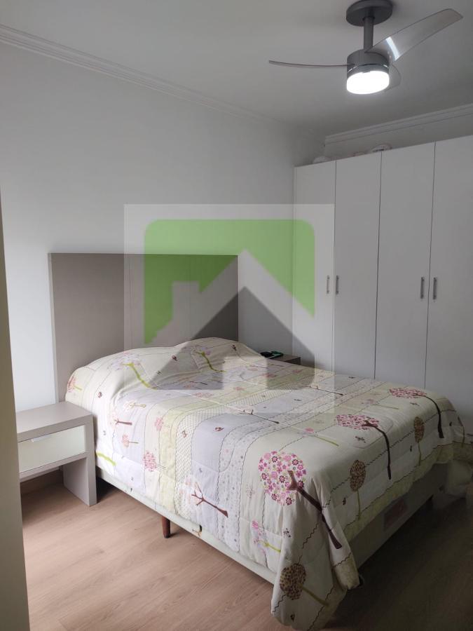 Casa à venda com 3 quartos, 300m² - Foto 11