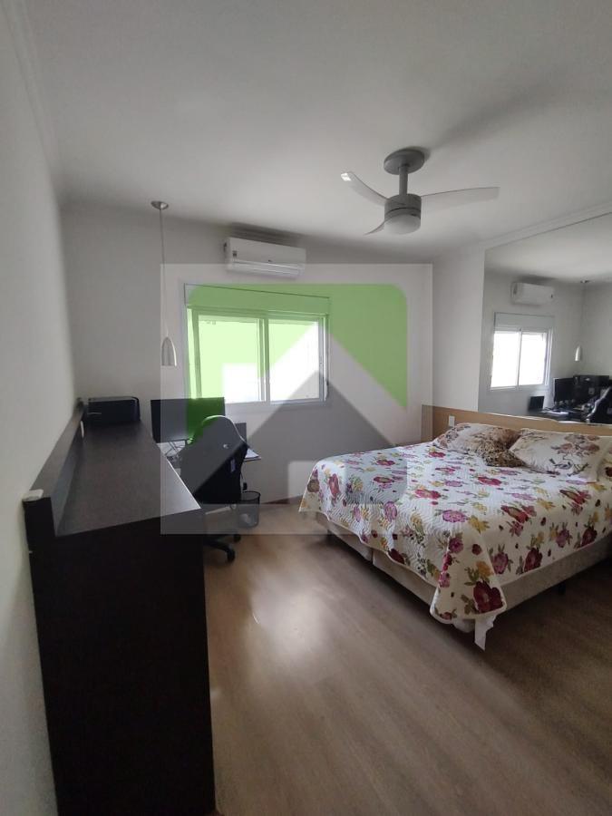 Casa à venda com 3 quartos, 300m² - Foto 12