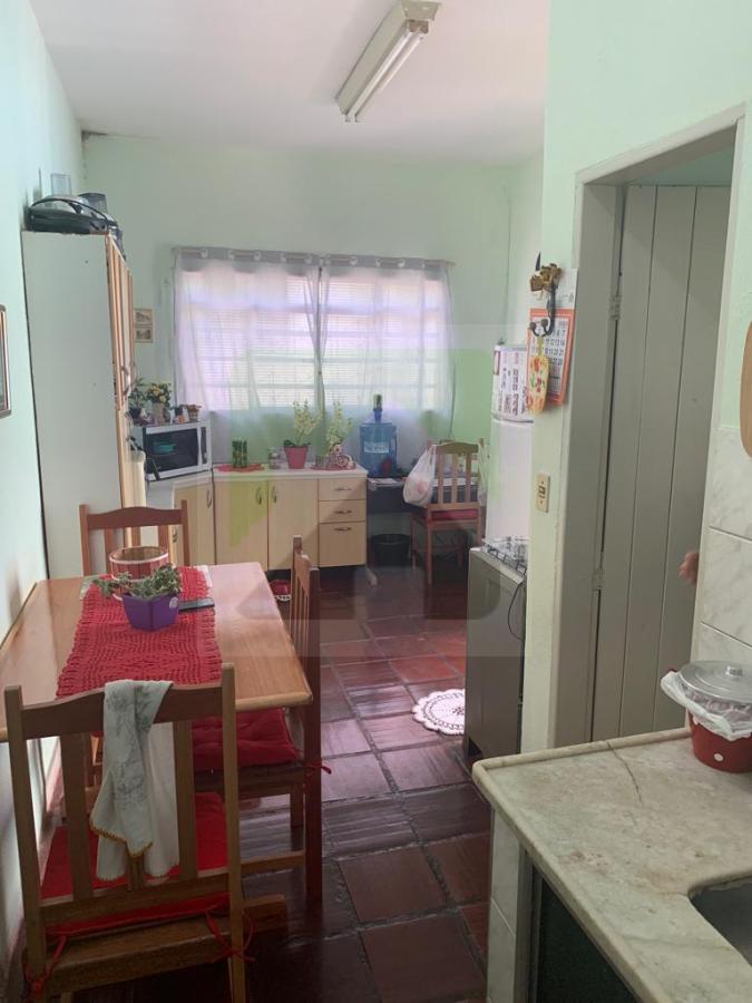 Casa à venda com 3 quartos, 200m² - Foto 9