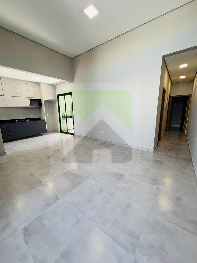 Casa à venda com 2 quartos, 150m² - Foto 9