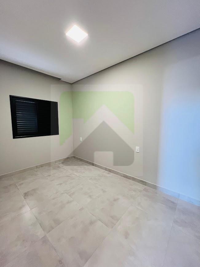 Casa à venda com 2 quartos, 150m² - Foto 17