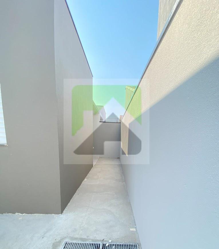 Casa à venda com 2 quartos, 149m² - Foto 4