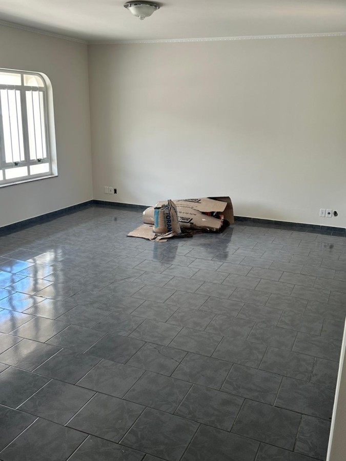 Casa à venda com 4 quartos, 470m² - Foto 3